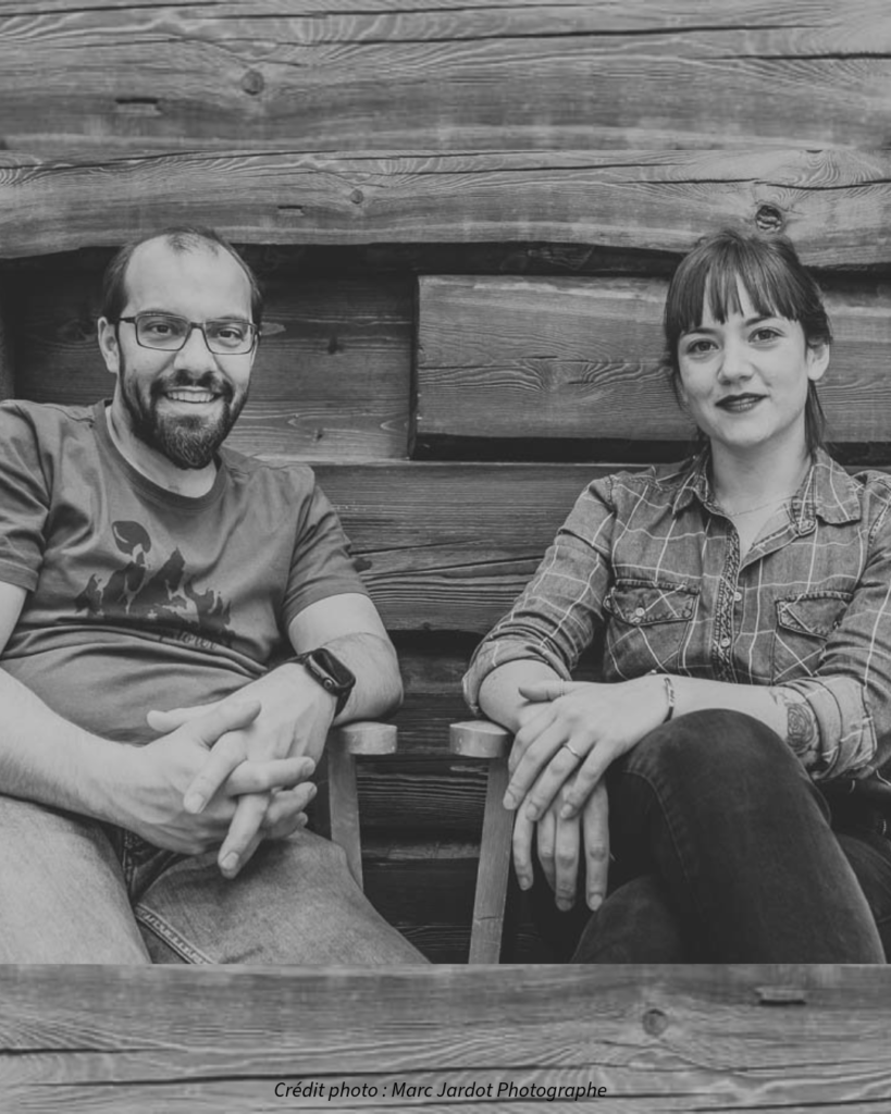 Portrait de Léa et Joris, fondateurs de Midi Treize; partenaire d'À l'aube situé à Pontarlier